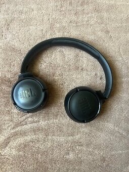 JBL SLÚCHADLA