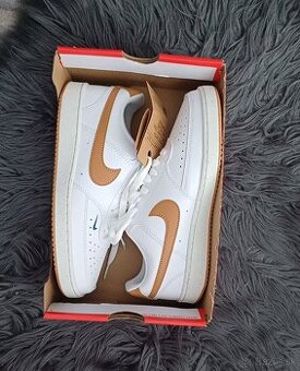 Nike court vision
