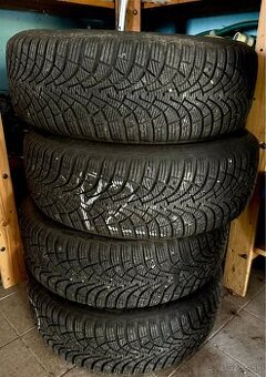 4 zimné pneu GOODYEAR obuté na oceľových diskoch