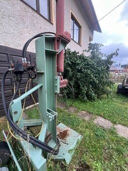 Stiepacka na drevo za traktor plne funkčná