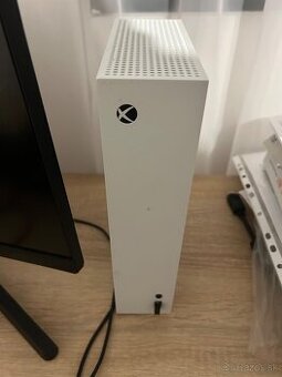 Predám Xbox series S