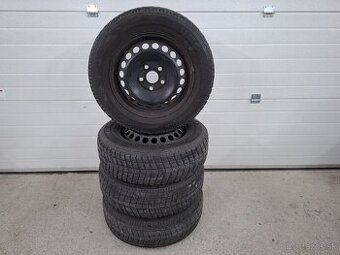 Plechové disky 5x120 R16 + zimné pneumatiky 205/65 R16C