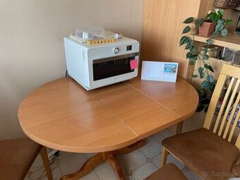 Jedálenský stol rozkladací