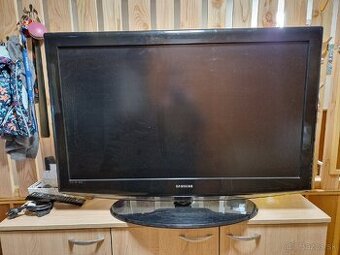Televizor Samsung uhlopriečka 102cm