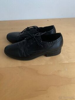 Spoločenské chlapčenské topánky