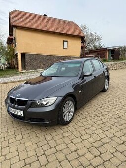BMW e90 318i