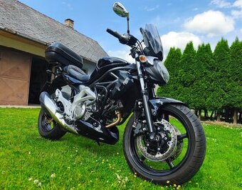 Suzuki SFV650 Gladius