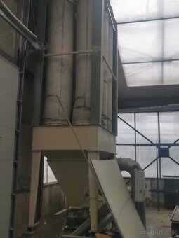 Odsávač pilin a dřevě. prach. CIPRES FILTR BRNO G03T GR90 Cu
