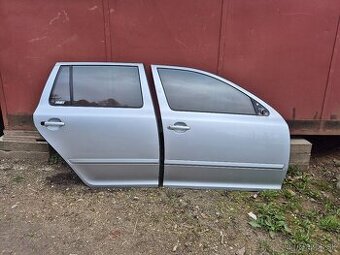 Predám dvere na Škoda Octavia II 2 kód farby 9156 pravé