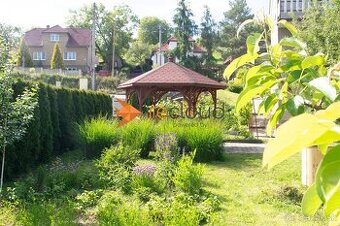 SLNEČNÝ RODINNÝ DOM OPATOVCE NAD NITROU