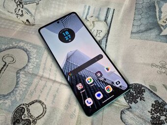 Predám Motorolu Edge 20 5G 128GB
