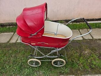 Liberta kočík, kočiar, retro, starožitnosť