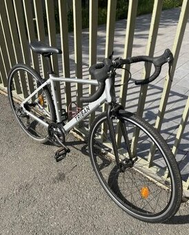 Predám cestný bicykel Triban RC 100 (veľkosť XS)