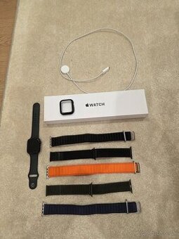 Apple Watch SE (2022) 44 mm – Tmavo atramentový hliník + špo