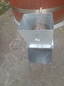 stojanová rezačka na kŕmnu repu