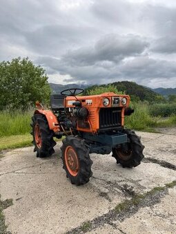 japonsky malotraktor Kubota b7001