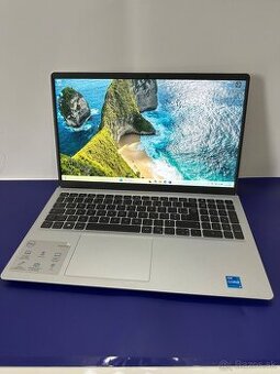 Dell Inspiron 15 3520