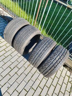 Pirelli Sottozero winter 240 235/45 R18