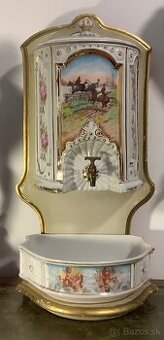 Starožitná nástěnná porcelánová fontána Francie