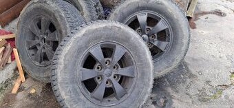L200 elektróny