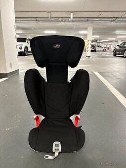 Predam autosedacku Britax Romer