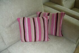 Dekoratívne pletené vankúše