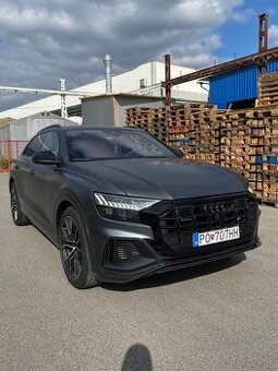 Audi Q8 55 TFSI/48V MHEV S-Line 250kw