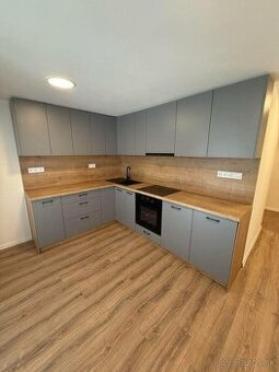 Na prenájom 3 izbový byt s možnosťou aj odkúpenia na splátky