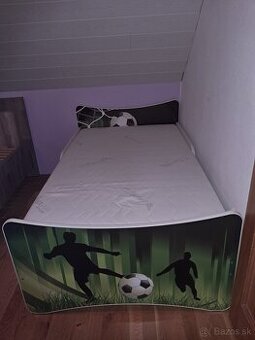 Detská posteľ s pamäťovou penou