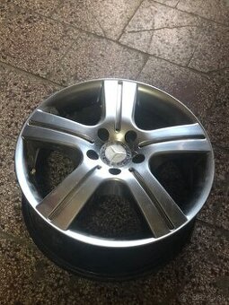 Predam disky na mercedes benz 4 kusy