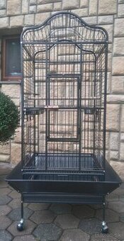 Voliera pre papagáje