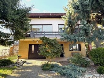 PREDAJ DOM s garážou a pozem. 788 m² v Krušovciach