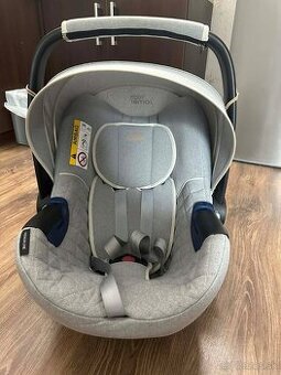 Predám autosedačku Britax Römer (vajíčko).