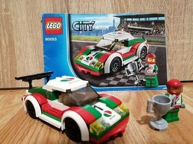 Lego závodné auto