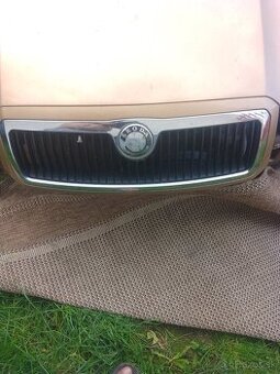 SKODA FABIA  PREDNA MASKA  9601 FARBA