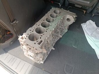 Blok motora n57d30b