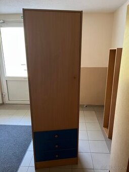 Predám skriňu 195x60x56 – 30 €