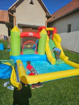 Skakaci hrad - KLASIK