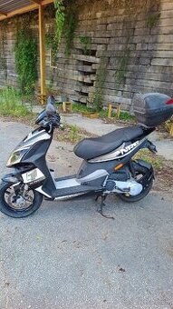 predám skuter piaggio nrg 50