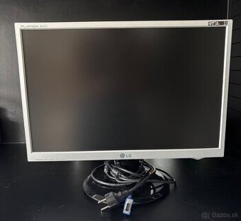 LG Flatron Wide monitor