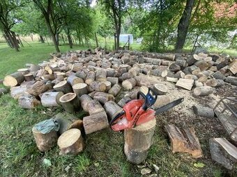 práce s motorovou pílou, v záhrade a pod...