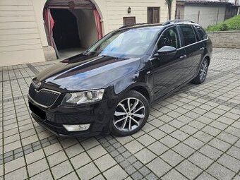 Škoda Octavia Combi 2.0 TDI DSG Edition Navi DVD Ťažné R17
