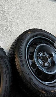 Predám 205/55 R16 91H plechové disky s obutými zimnými pneum