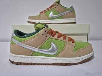 Nike SB Dunk Low Escargot