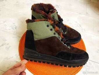 Členkové botasky s kožušinou 42/43