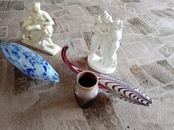 Starožitnosti, hutne sklo, keramika, porcelan