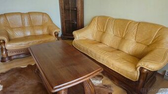 Masívna kožená sedačka 3+2+stolík