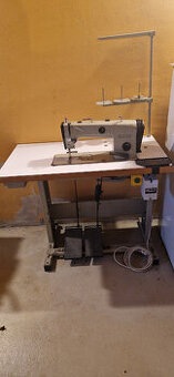 Predám priemyselný šijací stroj