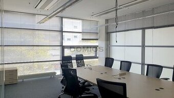 Klimatiz. kancel. celok (117,00 m2, parking, KE-St. mesto)