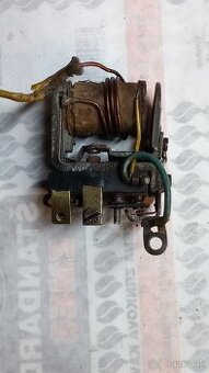 Reglér Jawa Čz, objímka žiarovky Jawa 250